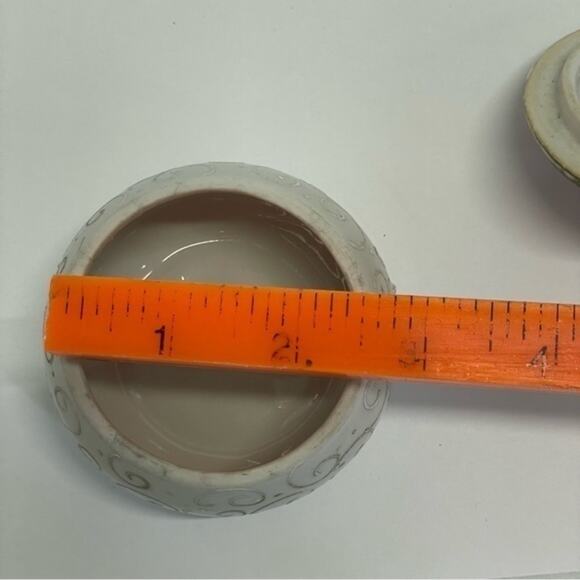 VINTAGE PORCELAIN TRINKET BOX GOLD TRIM
ROSE floral PATTERN decor accent piece - Picture 6 of 15